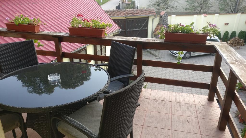 Pensiunea Liana Nemsa Bagian luar foto